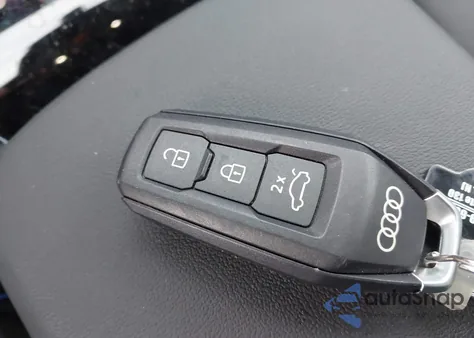 2025 Audi Q6 E-Tron Premium Plus Quattro z USA, uszkodzony, nr VIN WA124BGFXSA014997